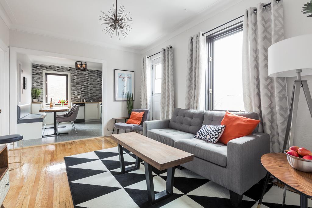 Mtlvacationrentals-The Mtlvr Kisses Montréal Dış mekan fotoğraf