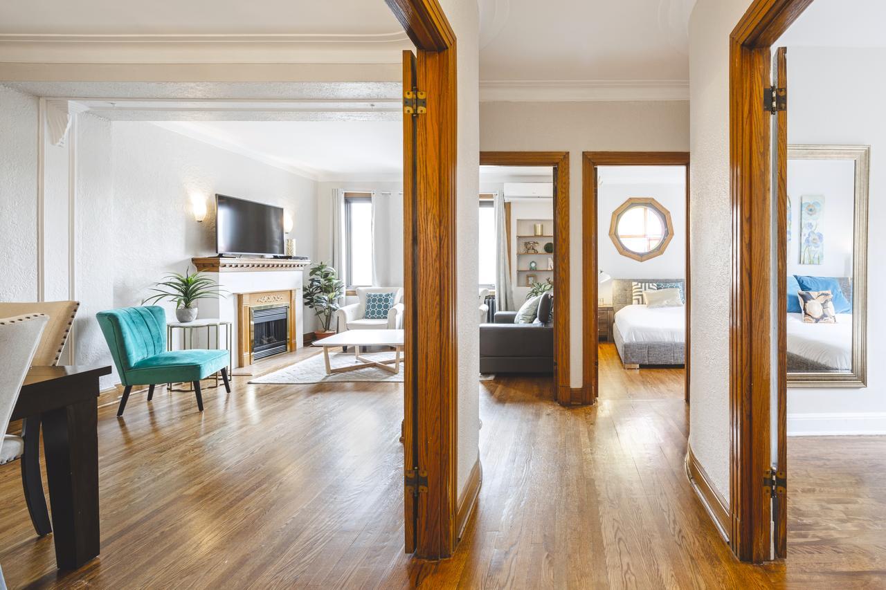 Mtlvacationrentals-The Mtlvr Kisses Montréal Dış mekan fotoğraf
